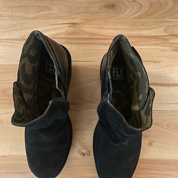 FLY London Ankle ColorBlock Yavo Boots. Black EU 38W ( 7- 7.5 W). - Picture 6 of 13